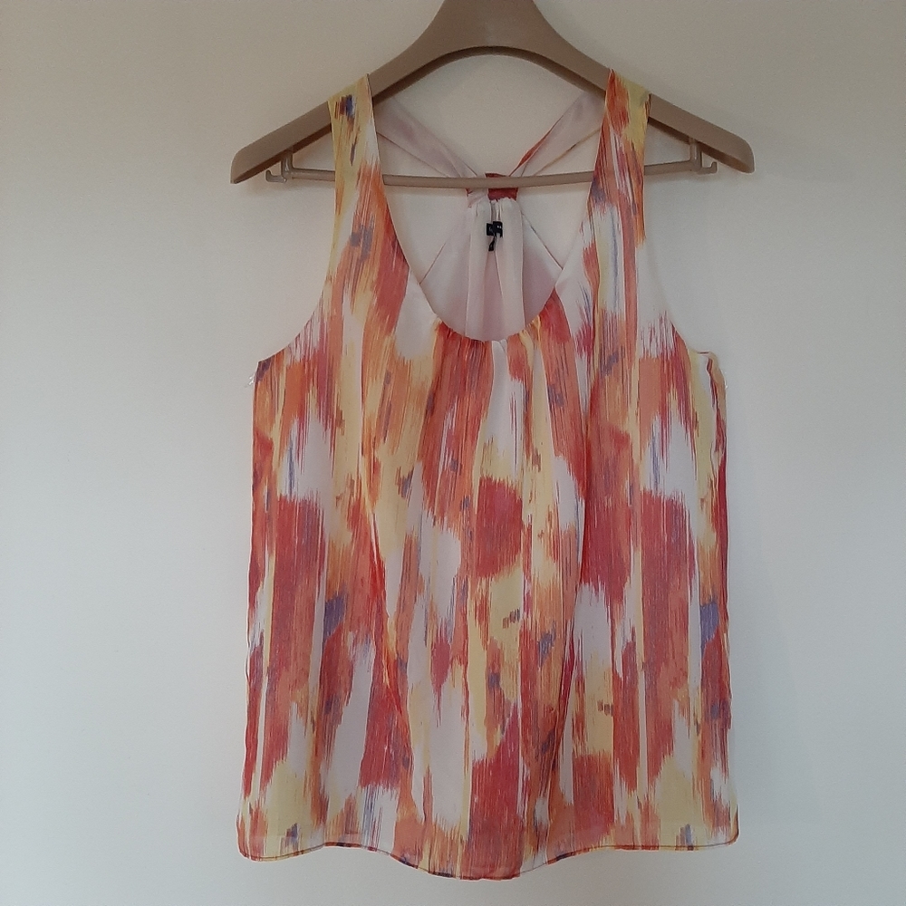 Gap racerback top EUC